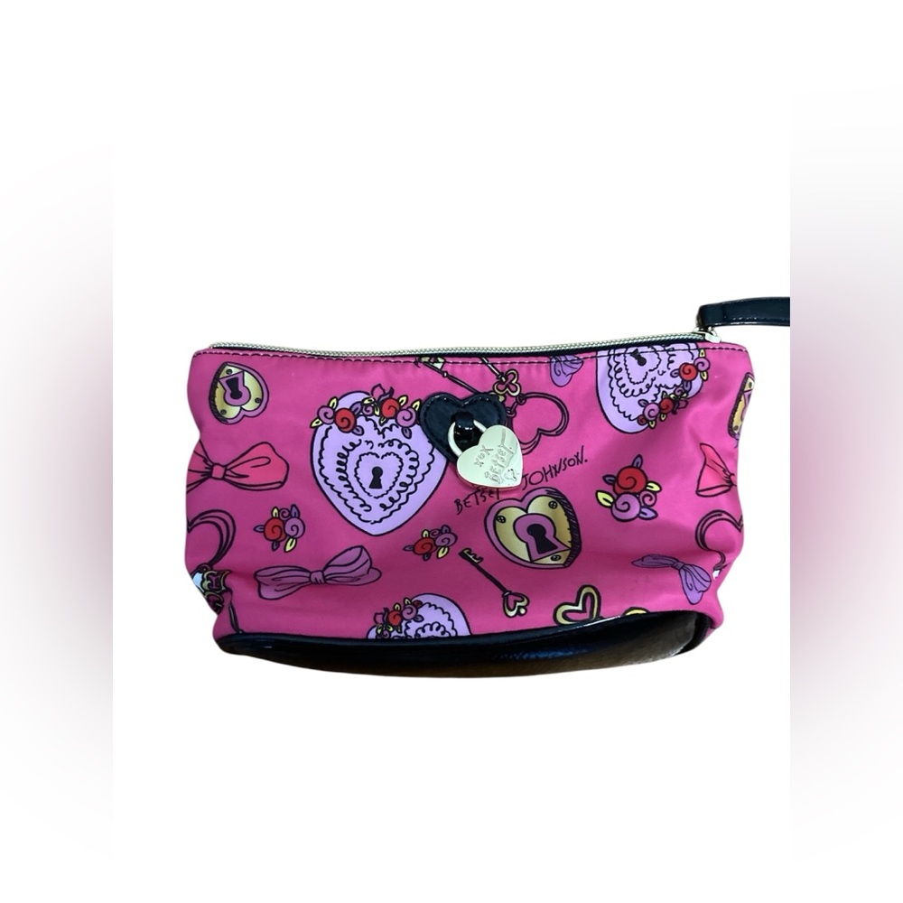 Betsey Johnson Heart Lock Zip Cosmetic Bag - Picture 1 of 4